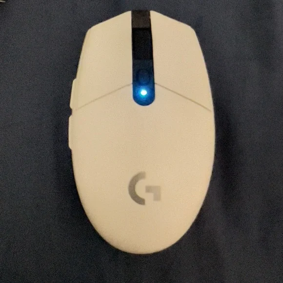 G305 LIGHTSPEED WIRELESS GAMING MOUSE WHITE - Picture 6 of 9